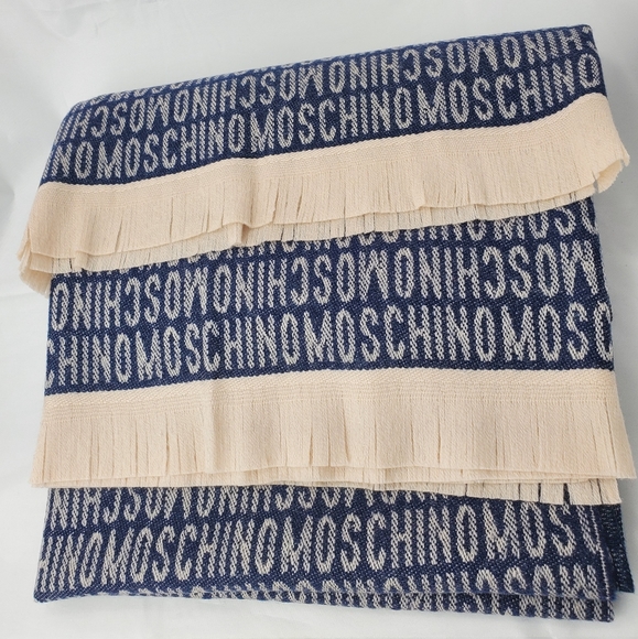 Moschino Logo Wool Fringe Blanket Throw Wrap - Picture 15 of 16